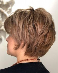 Bixie Haircut with Added Body Short Haircuts Ideas, Haircuts For 2023, Haircuts Ideas, Golden Blonde Hair, Hair Adviser