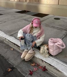 Vision Board Pictures Fashion, Cropped Turtleneck Sweater Outfit, Pink Ugg Outfit, Pink Puffer Jacket Outfit, Ribbon In Hair, Cute Outfits Pink, Cargo Jeans Outfit, Turtleneck Sweater Outfit, Winter Layering Outfits