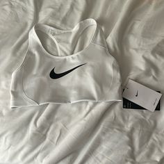 This Sports Bra Is A Nike Dri Fit. It Still Has Tags And Is In Perfect Condition. Nike Sports Bra Outfit, Nike Sports Bra Women, Sports Bra Outfit, Bra Outfit, Nike Sportswear Women, Plus Size Sports Bras, Strappy Sports Bras, Padded Sports Bra, Nike Sports Bra