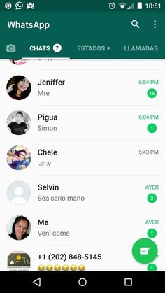 whatsapp on an iphone with the message'whatsapp'in spanish