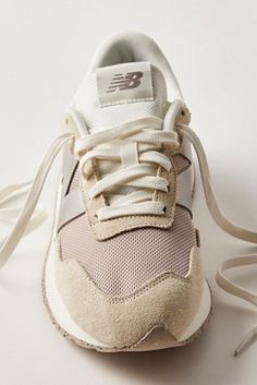 Shop our 237 Sneakers at FreePeople.com. Boho clothing for the creative spirit- free worldwide shipping. Womens Fall Shoe, Trending Sneakers Women, Cute Everyday Shoes For Women, Cute Women’s Sneakers, Women’s Fashion Sneaker, Women’s Casual Sneakers, Beige Sneakers Women Outfit, Cool Girl Sneakers, Women’s Sneakers