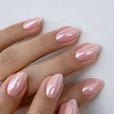 Pearly Pink Chrome Nails, Cute Nails Polish, Chrome Pink Tip Nails, Hoco Nail Inspo Pink, Ref Nails Ideas, Satin Pink Nails, Nails Cool Girl, Nails To Have When You Get Engaged, Light Pink And Chrome Nails