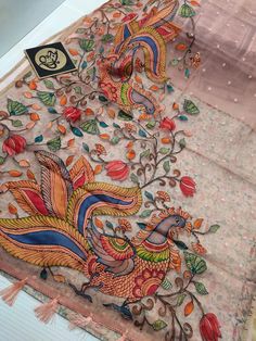 Applique Work Sarees, Cloth Painting, Floral Sarees, Motif Embroidery, Diy Plastic Bottle, New Saree Blouse Designs, Applique Work, Elegant Fashion Wear, Pattern Design Inspiration