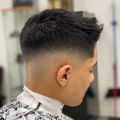 Medium Fade Haircut, Faded Haircut, Types Of Fade Haircut, Haircut Ideas Trendy, Boys Fade Haircut, Mid Skin Fade, Mid Fade Haircut, Fade Haircuts For Men