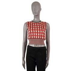 100% authentic Bottega Veneta Wallpaper Arc-print lurex sweater vest in red viscose (59%), silk (26%) and metal (15%). Features striped rib-knit armholes, neck and hem. Has been worn and is in excellent condition. 2018 Pre-Fall Measurements Model 513254 VERE0 EPBV-18-113 Tag Size 42 Size M Shoulder Width 37cm (14.4in) Bust From 80cm (31.2in) Waist From 80cm (31.2in) Hips From 60cm (23.4in) Length 43cm (16.8in) Side Seam Length 23cm (9in) All our listings include only the listed item unless other Casual Jacquard Knit Sleeveless Top, Bottega Veneta Wallpaper, Luxury Jacquard Knit Crew Neck Top, Sleeveless Jacquard Knit Top For Fall, Designer Red Tops For Fall, Fall Jacquard Knit Sleeveless Sweater Vest, Designer Fitted Crew Neck Top, Fitted Sleeveless Sweater For Work, Red Fitted Sleeveless Sweater Vest