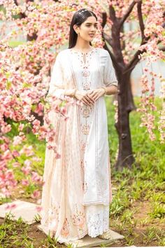 Shop for AARYAA By Kashveen Kohli White Linen Satin Kurta Palazzo Set for Women Online at Aza Fashions White Dupatta For Designer Wear In Spring, Designer White Dupatta For Spring, White Dupatta For Spring Festivals, White Dupatta For Spring Festive Occasions, Spring Designer White Dupatta, Festive White Dupatta For Spring, White Spring Festive Dupatta, Spring Festive White Dupatta, White Kurta For Spring Wedding