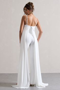 Jumpsuit With Cape, Fancy Jumpsuit, Safari Chic, White Bandeau, Sleek Bun, Concert Dresses, Black Dress Prom, Black Tie Gala, Party Dress Long Sleeve