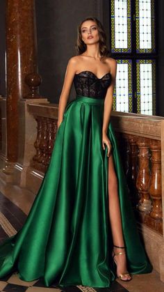 Couture Dior, Red Green Dress, Custom Prom Dress, Evening Gowns Elegant, Womens Maxi Skirts, Lace Strapless, فستان سهرة, Vestidos Vintage, Cheap Prom Dresses