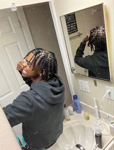 Locs For Black Man, Two Strand Twist Hairstyles Men Locs, Dread Ideas Men, Twists Hairstyles For Men, 3 Strand Twist Men Dreads, Men’s Dreads Styles, Hightop Dreads Styles Men, Two Strand Twist Men Dreads, Extension Locs