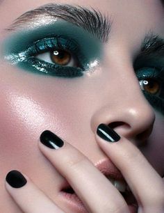 Beauty Fotografie, Glossy Lids, Glossy Makeup, Green Makeup, Beauty Make-up