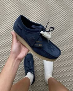 #footwear #streetwear #summerstyle #summerfootwear #kicks #footwearinspo #streetstyle #tacosattire #yankeesshoe #shoes Clarks Outfit, Clarks Wallabees Outfit, Clarks Wallabees, Shoes 2023, Shoe Wishlist, Adidas Spezial, Fresh Shoes, Mens Outfit Inspiration