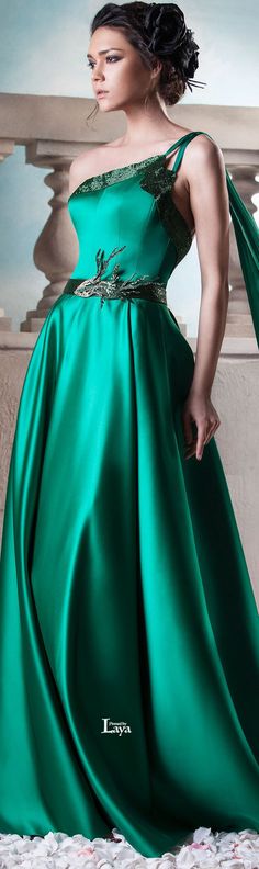 Hanna Touma S/S 2015 Emerald Gown, 2015 Couture, Green Gown, Grad Dresses, Closet Ideas, Color Fashion, Beauty And Fashion, Green Emerald