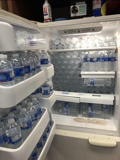 Water Gallon Aesthetic, Water Drinking Aesthetic, Hydration Aesthetic, Water Bottles Aesthetic, Water Fridge, Tumblr Water, Food Calories List, Ice Aesthetic, Bottle Drink