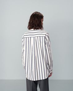 - Striped cotton shirt- G&M monogram embroidered on front- Classic collar and dropped shoulders- Long sleeves with butonned cuffs- Button on the front- Oversized fit- Made of 100% cotton, Oxford Shirt Women, Christening Blanket, M Monogram, Baby Boy Tops, Sleep Accessories, Girl Christening, One Piece Outfit, Stripe Shirt, Set Outfit