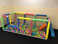 Bunnings, Kmart: How to build DIY ball pit | Kidspot Playpen Ball Pit, Pvc Ball Pit, Diy Ball Pit For Toddlers, Ball Pit Diy, Diy Soft Play Area, Outdoor Ball Pit, Ball Pit Ideas, Diy Ball Pit, Speech Therapy Classroom