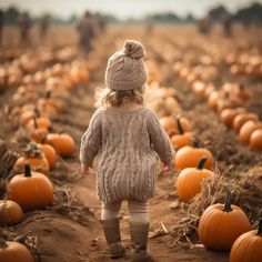 pumpkin patch pictures Pumpkin Patch Photo Ideas Family, Autum Photoshoot Baby, Toddler Girl Fall Photoshooting Ideas, Pumpkin Patch Photos With Baby, Family Pictures Pumpkin Patch, Fall Toddler Picture Ideas, Fall Photo Ideas For Toddlers, Fall Family Photos With Pumpkins, Pumpkin Patch Pictures Family