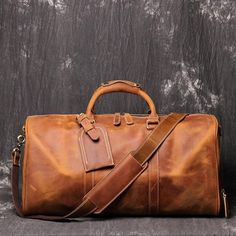 Product information: Capacity: 56-75L Internal structure of the bag: camera pocket Material: Leather Cortical features: top layer cowhide Strap root number: single Carrying parts: soft handle Function: storage, wear-resistant Size: 50x23x26cm Packing list: Luggage Bag*1 Groomsmen Gift Bags, Monogrammed Duffle Bag, Large Travel Bag, Holdall Bag, Leather Duffel Bag, Leather Weekender Bag, Leather Duffel, Leather Weekender, Mens Travel Bag