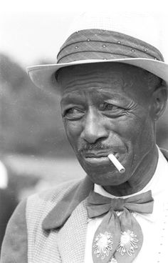 Son House, grinnin in your face. Son House, Mississippi Blues, Mississippi Delta, Delta Blues, House Photos, Concert Festival, Country Blue