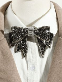 1pc Women's Fashionable Black/Light Grey Sparkling Rhinestone Decorated Bow Tie Brooch, Suitable For Party, Holiday, Gift Matching Valentine's Day Black,Light Grey,Dark Grey    Fabric Textured Pattern   All Women Accessories, size features are:Bust: ,Length: ,Sleeve Length: Grey Fabric Texture, Tuxedo Tie, Fabric Texture Pattern, Tie Brooch, Punk Woman, Stand Collar Top, Light Grey Fabric, Fabric Textured, Bow Tie Set