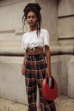 Black Creatives, Mens Street Style Summer, Street Style Summer Outfits, Style Essence, Boho Street Style, September Fashion