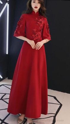 Difficulty: Easy

 

A-line Floor Length Red Cheongsam Modern Dress With Sequines Appliques Invisible Zipper Standing Collar

Product Code: 578822105613

Availability: In Stock

$121.00