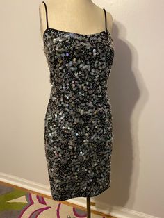 Super fun Nicole Miller sequin dress. Normal vintage wear (some missing sequins, but nothing extremely noticeable). Size 4, mannequin measurements: Bust- 36 inches Waist- 27 Hips- 37 Sequin Knee-length Mini Dress For Evenings, Sequin Dress For Cocktail, Party Mini Dress With Sequins, Vintage Fitted Sequin Dress, Fitted Vintage Sequin Dress, 1940s Wedding, List Inspiration, Retro Glam, Dress Sequin