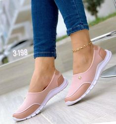 Womens Comfortable Sandals, Cute Casual Shoes, Casual Shoes Women Sneakers, Stylish Shoes For Women, Wedding Shoes Low Heel, Pretty Shoes Sneakers, Skirt And Sneakers, Lace Sneakers, Girly Shoes