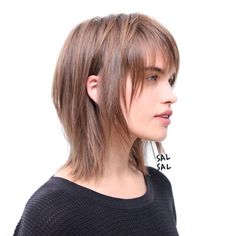 Mullet Haircut Woman, Shaggy Mullet, Mullet Haircut, Medium Hairstyles, Edgy Hair, Mullet Hairstyle, Medium Hair, Hair Dos, Womens Haircuts