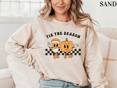 Celebrate autumn in style with this fall coffee sweatshirt! Perfect for every coffee lover, this retro crewneck is a cozy must-have. Whether you're sipping a pumpkin spice latte or just enjoying the season, this pullover is your go-to for embracing all things fall. MATERIAL ✨ Sweatshirt sizes are Unisex, please refer to sizing chart in listing photos ✨ 50% cotton, 50% polyester ✨ Medium fabric weight ✨ DTG Printed CARE ✨ Machine wash: warm (max 40C or 105F) ✨ Do not iron SHIPPING, REFUNDS AND EXCHANGES All items are made to order using the help of USA suppliers to ensure quick worldwide shipping. For this reason we are unable to accept returns / exchanges unless there's a defect in the item you've received. Please double check your address, order and sizing before placing your order. Thank Retro T-shirt For Everyday Fall Wear, Retro Everyday Fall Tops, Everyday Retro Fall Tops, Retro Everyday Tops For Fall, Brown Graphic Print Sweatshirt For Fall, Retro Everyday T-shirt For Fall, Retro Fall Sweatshirt For Loungewear, Retro Crew Neck Sweatshirt For Fall, Retro Crewneck