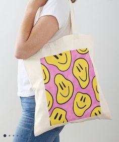 Ecobag Design Ideas, Tote Bag Painting Ideas Aesthetic, Tote Bag Art Design, Creative Tote Bag, Diy Tote Bag Design, Handpainted Tote Bags, Tot Bag