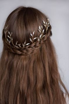 To plant a garden is to believe in tomorrow Hairstyles Cornrows, Headpiece Art, Trendy Braids, Bridal Headpiece Vintage, Halloween Hairstyles, Leaf Headpiece, Boho Headpiece, Braids Ideas, Hairstyles For