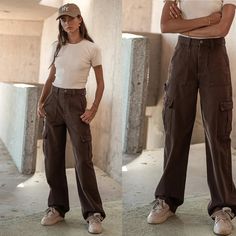 Brand New With Tags Size 28 Brown Cargo Jeans Outfit, Brown Carpenter Pants Outfit, Light Brown Jeans Outfit, Brown Jeans Outfit Women, Cargo Jeans Outfit Women, Jean Marron, Carpenter Pants Outfit, Brown Cargo Pants Outfit, Brown Jeans Outfit