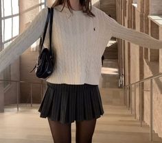 outfit, outfits, fashion, style, jean, blue jean outfit, summer outfit, winter outfit, skirt outfit, black jean outfit, sweatpants, aesthetic, streetwear, outfit ideas, street style, cardigan, winter fashion, outfit inspo, summer outfits, school outfit, sweater Nothing New, 가을 패션, Looks Style, Lookbook Outfits, Gilmore Girls