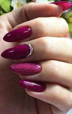 10 diseños de uñas para vestido de fiesta según el color - Mujer de 10: Guía real para la mujer actual. Entérate ya. Unghie Sfumate, Nails 2018, Stiletto Nail Art, Her Nails, Nails 2020, Popular Nails, Oval Nails, Nail Polishes