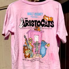 Disney pink shirt Msize Disneyland Aesthetic Outfit, Disneyland Aesthetic, Cute Disney Outfits, Weird Shirts, Disney Shirt, Girl Shirt, Disney Trip, Aesthetic Outfit, Disney Tops