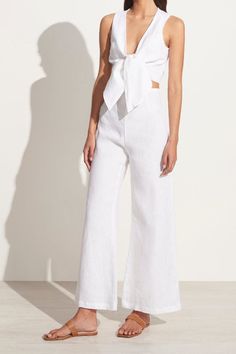 Discover our signature silhouette in the Ottavio Pants in White. Crafted from certified and responsibly sourced linen, these high-waisted linen pants are fitted through the waist and offer a flattering flare shape through the legs. This wardrobe essential is designed to be worn all year round and effortlessly styles with a linen crop top for a summer-ready look or an oversized long sleeve shirt to transition to the cooler months. White Linen Pants Outfit, High Waisted Linen Pants, Linen Pants Outfit, Oversized Long Sleeve Shirt, Frilly Blouse, Linen Crop Top, Wood Clothes, Checked Blouse, White Linen Pants