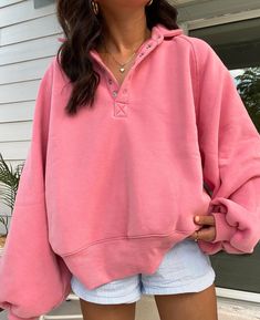 Pink Inspo Outfits, Comfy Matching Set Outfit, Colorful Comfy Outfits, Modest Hot Weather Outfits, Summer Lounge Outfit, Nantucket Outfit, Uni Outfits Summer, Bright Summer Outfits, Lazy Fall Outfits