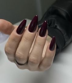 Cherry Wine Nails Almond, Almond Maroon Nails, Simple Fall Nail Designs Almond Shape, Dark Brown Almond Nails, Nails Coffin Dark, Wine Nails Designs Burgundy, Maroon Almond Nails, Mulberry Nails, Edgy Almond Nails