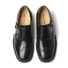 PRICES MAY VARY. Timeless Style: Made from 100% soft calfskin, these monk-strap loafers have a smooth upper with wingtip brogue detailing for a sophisticated look. They offer both exquisite style and durability, ensuring they remain timeless in both fashion and function Versatile Design: these women leather loafers with a waxed cap toe complement both casual and formal attire, making them ideal for the office or weekend outings Comfortable Fit: Featuring a cushioned insole and heel cushion for a Business Casual Outfits For Women Shoes, Women’s Oxfords, Monk Shoes Women Outfits, Women’s Loafers, Business Casual Black Women, Business Shoes Women, Brogues Womens Outfit, Casual Work Shoes Women, Comfortable Work Shoes Women