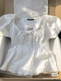 Outfits With Babydoll Tops, Brandy Melville Babydoll Top, Babydoll Top Aesthetic, Babydoll Tops Outfit, White Babydoll Top Outfit, Brandy Summer Outfits, Babydoll Top Outfit, Babydoll Outfit, White Babydoll Top