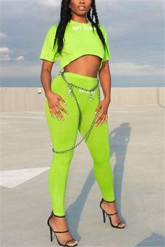 Size(in) Bust Waist Sleeve Length S 36.6 35.4 7.5 12.6 M 38.2 37.0 7.7 13.0 L 39.8 38.6 7.9 13.4 High Stretch Solid Color Summer Sets, Trendy Workout Sets For Spring, Casual Fitted Green Sets, Solid Athleisure Sets For Spring, Green Sports Sets For Summer, Solid Color Athleisure Sets For Spring, Solid Color Sports Sets For Summer, Green Summer Sports Sets, Casual Spring Workout Sets