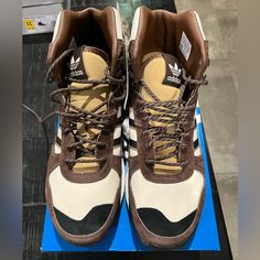 Adidas Marathon Free Hiker Adidas Brown, Adidas Ultraboost 20, Adidas Tennis Shoes, Limited Edition Sneakers, Deck Shoes, Adidas Yeezy Boost 350, Adidas Ultra Boost, Box Color, Man Running