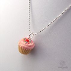 Food Jewelry Scented Strawberry Sprinkles Cupcake Necklace Colorful Kawaii Miniature Polymer Clay Pe Cupcake Clay, Scented Jewelry, Cupcake Jewelry, Cupcake Necklace, Food Necklace, Unique Cupcakes, Sprinkle Cupcakes, Miniature Polymer Clay, Cupcake Charms