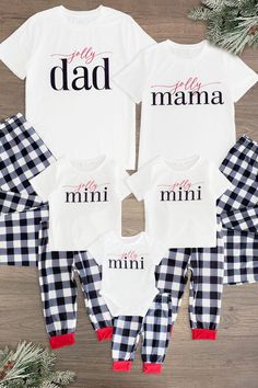 "Jolly Mini, Mama, Dad" Plaid Family Pajamas Family Holiday Pictures, Family Christmas Outfits, Christmas Pjs Family, Matching Family Christmas Pajamas, Family Christmas Pictures, Family Pajama Sets, Matching Christmas Pajamas, Matching Sets Outfit, Christmas Pjs