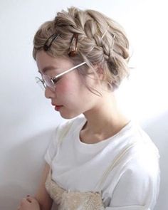 Styling Shorter Hair, Short Bob Ponytail Hairstyles, Short Braided Hair, Hairstyles Sleek, Quick Styles, Short Hair Inspiration, Trendy Short Hairstyles, Really Short Hair, Sleek Bun