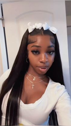 Fall Color Hair Styles For Black Women, Black Curly Hairstyles Wig, Wigs For Black Women Black, Hair Laid Wigs, Sweet 16 Wig Hairstyles, New Cute Hairstyles, 2 Front Pieces Slick Back Hair Down, Wigs For Black Women Dark Skin, Winter Wig Hairstyles