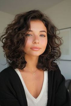 Shoulder Length Hair With Perm, Cropped Wavy Hair, Short Thick Curly Haircuts For Women, Medium Haircuts For Curly Hair Women, Short Curly Hair For White Women, Short Layered Haircuts Shoulder Length Curly, Short Curly Face Framing Layers, Short Curly Hair 2024, Short Hair Women Curly