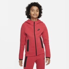 Why should parents have all the fun? We've updated this collection to match your parents' Tech Fleece so you can rock what they wear (or what they wish they had). Our premium, lightweight fleece–smooth both inside and out–gives you plenty of warmth without adding bulk. Bonus: It comes in a bunch of colors, so you can match your parents or stand out on your own! Tech Fleece Hoodie, Nike Sportswear Tech Fleece, Kids Sportswear, Nike Boy, Nike Tech Fleece, Nike Tech, Tech Fleece, Nike Store, Nike Kids