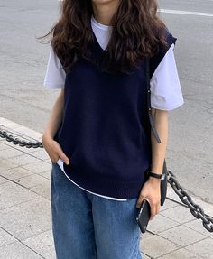 Blue Vest Outfits For Women, Blue Sweater Vest Outfit, Uniqlo Women Outfit, Outfit Korean Style, Outfit Korean, Quick Outfits, Fashion Attire