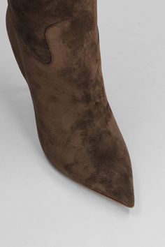 Tomaia :, 100% Vitello - Fodera :, 100% Na Luxury Pointed Toe Heeled Boots With Suede Lining, Brown Closed Toe Heeled Boots For Formal Occasions, Brown Pointed Toe Heeled Boots For Evening, Brown Formal Heels With Snip Toe, Formal Brown Snip Toe Heels, Brown Suede Lined Heels For Party, Evening Brown Heeled Boots With Reinforced Heel, Brown Heels With Suede Lining For Party, High Heels Boots